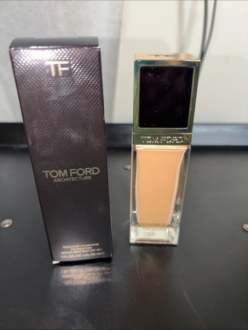 Tom Ford Liquid Foundation - Beige with Gold Cap